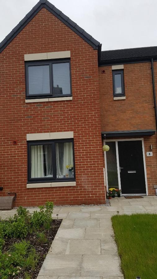Free Car Park And Walk To Coop, Etihad, Piccadilly Manchester Extérieur photo
